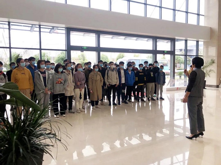 热烈欢迎常熟理工师生一行莅临九游会J9参观交流