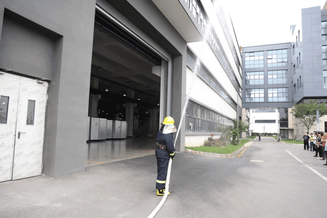 人人讲安全 个个会应急 | 九游会J9开展消防演习活动